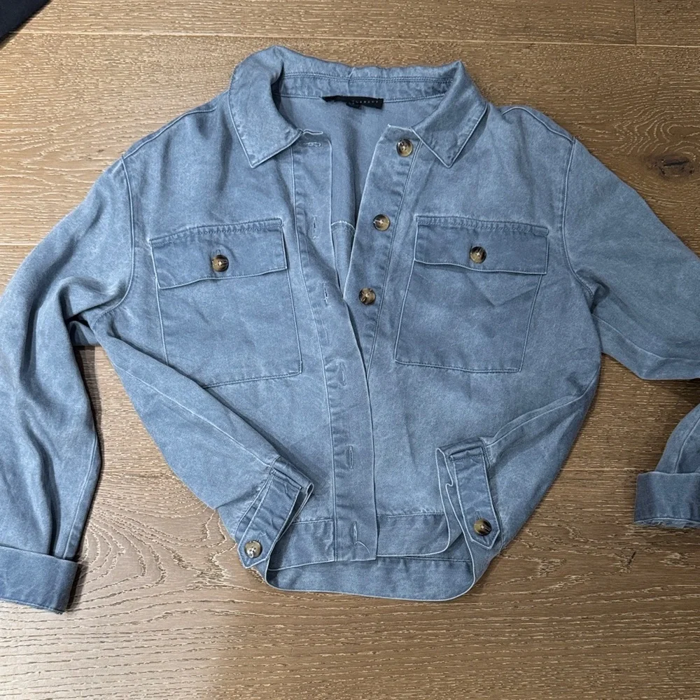 Jane + Delancey Light Wash Denim Utility Shacket Jacket Size Small - Picture 6 of 6